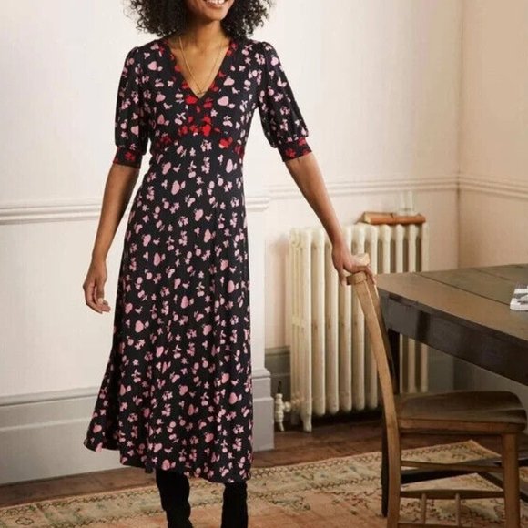 Boden Dresses & Skirts - BODEN Eva Jersey Midi Dress Black & Pink Woodland Bud Print Wms sz 10R